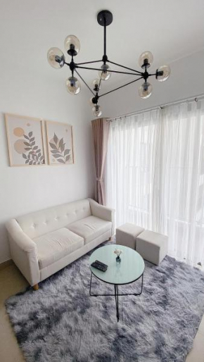 HHomes - Luxury 2 Bedroom with Pool GYM BBQ at Masteri Thao Dien